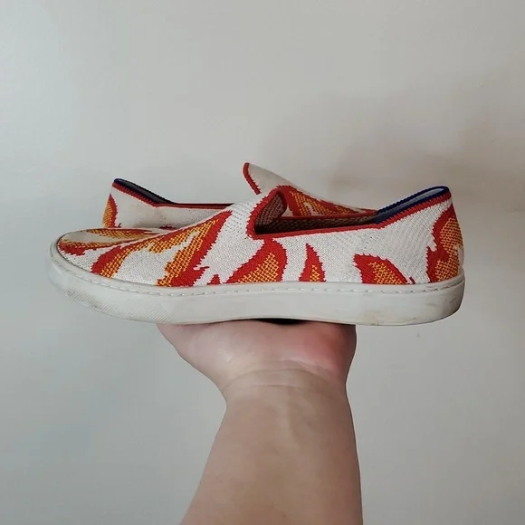 Rothy's Kids Flame Graphic Flats Size K3 White - Picture 2 of 10